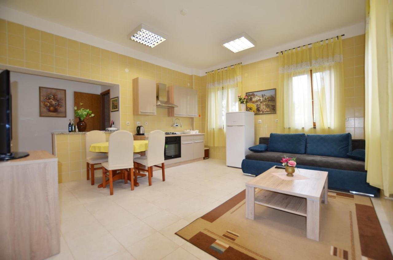 Zminj Apartments Zewnętrze zdjęcie